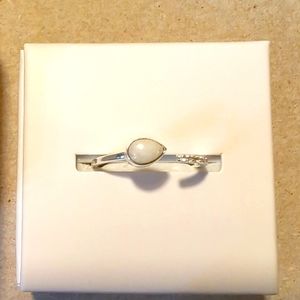 Ring bomb ring size 7 hostess exclusive never worn